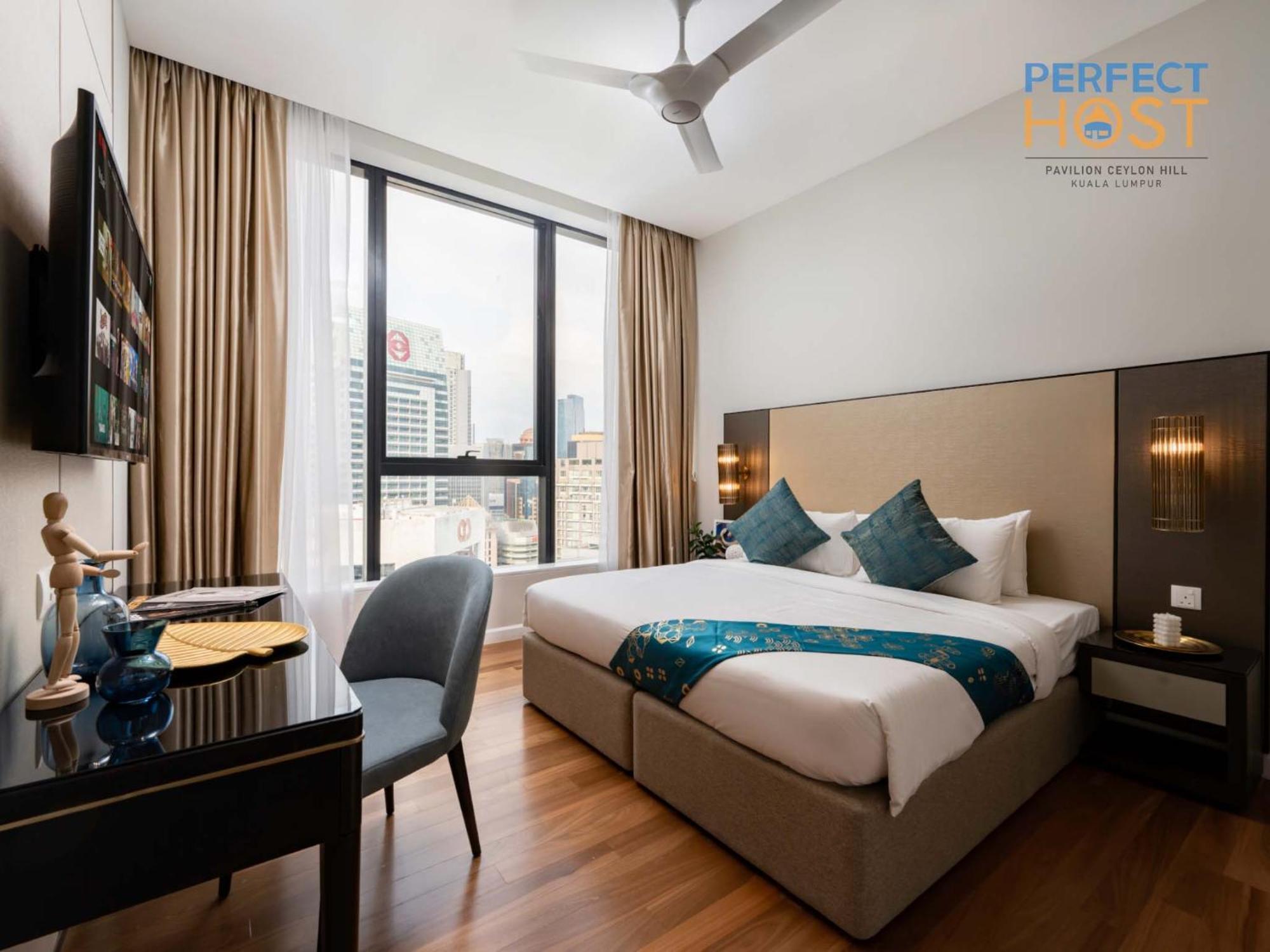 Pavilion Ceylon Hill Suites, Bukit Bintang By Perfect Host Kuala Lumpur Exterior foto Deluxe Room