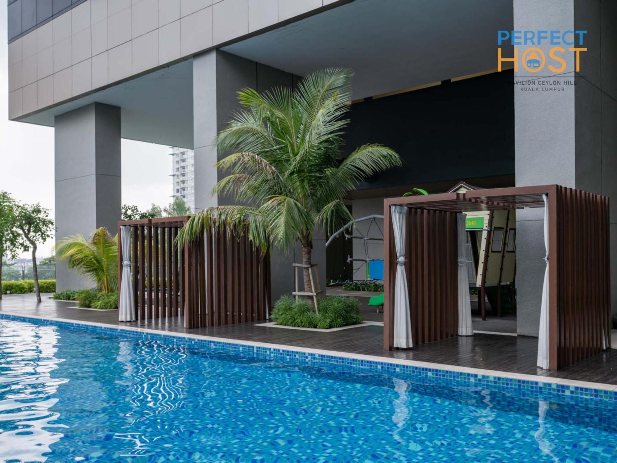 Pavilion Ceylon Hill Suites, Bukit Bintang By Perfect Host Kuala Lumpur Exterior foto Swimming Pool