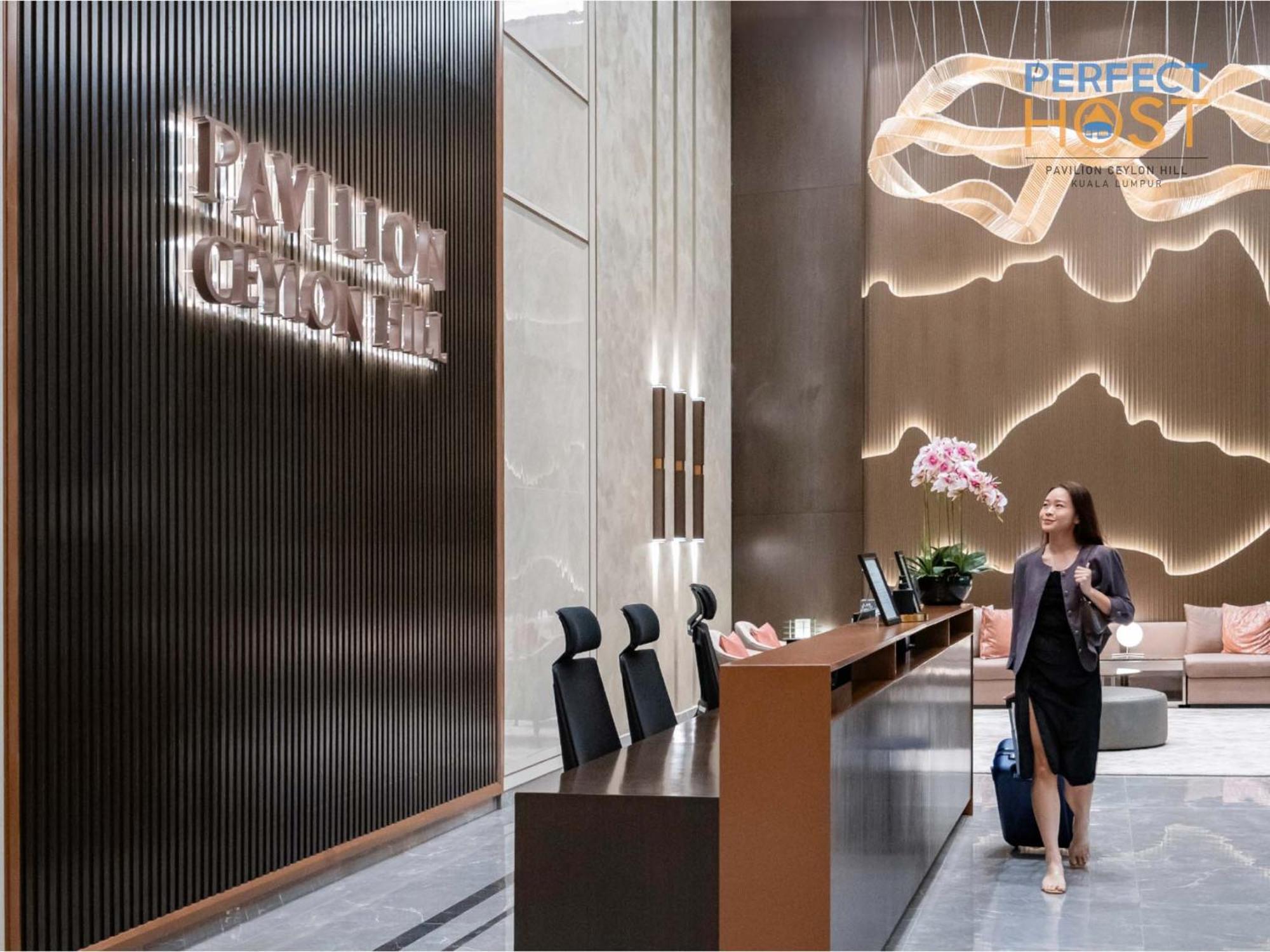 Pavilion Ceylon Hill Suites, Bukit Bintang By Perfect Host Kuala Lumpur Exterior foto Reception