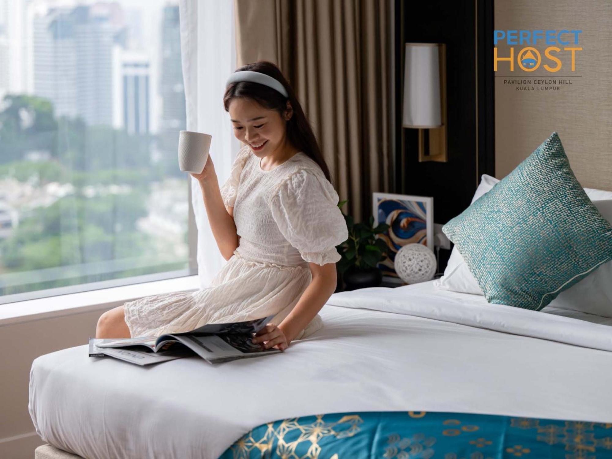 Pavilion Ceylon Hill Suites, Bukit Bintang By Perfect Host Kuala Lumpur Exterior foto A guest at a hotel